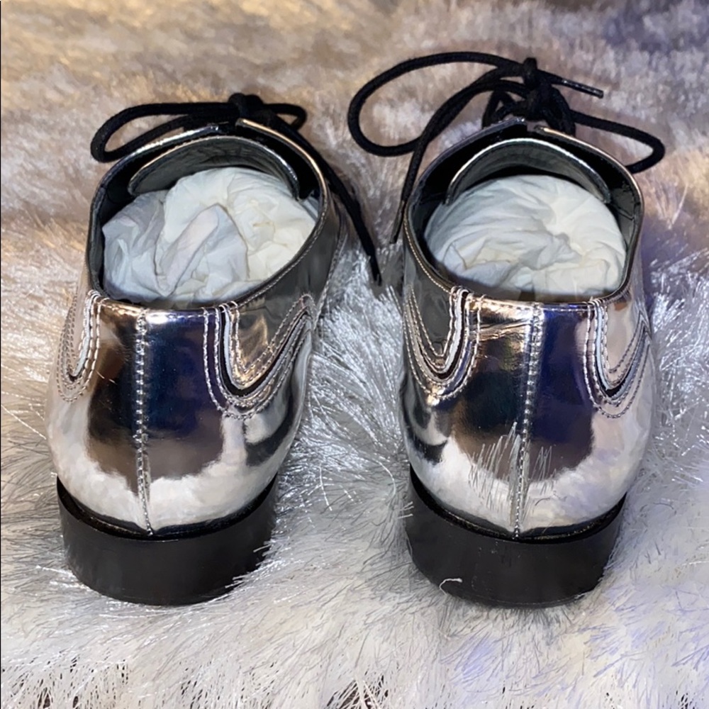 Shoes - Picture 4 of 4